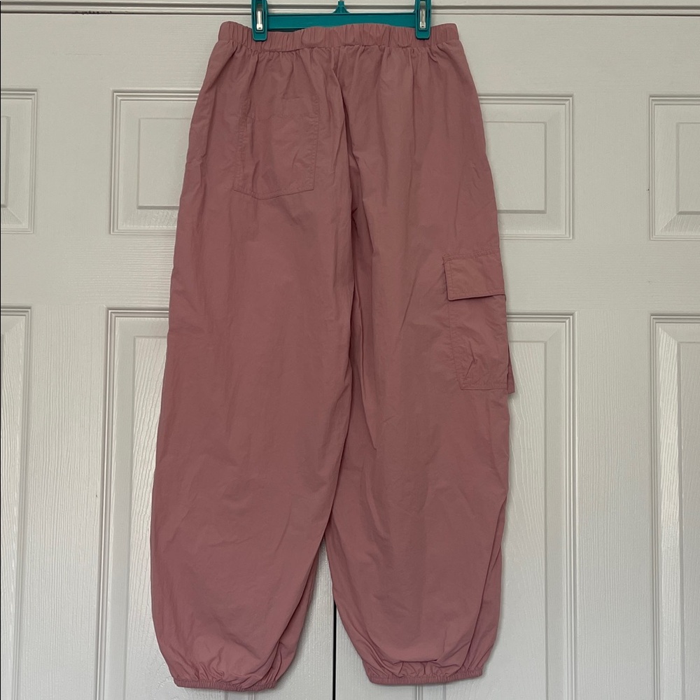 Dusty Pink Cropped Cargo Jogger Pants - Picture 7 of 11